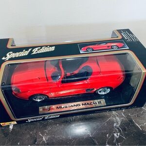 1995 Maisto Diecast 1:18 Scale Mustang Mach III NWB